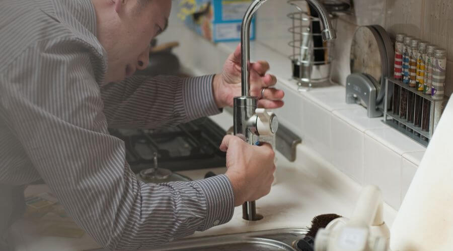 Local water heater installation in Coralville, IA